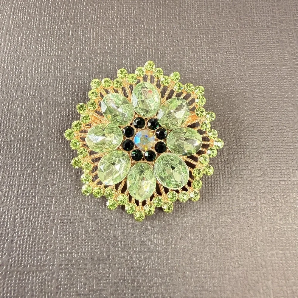 Green‎ Crystal Black Rhinestone Flower Brooch Pin Gold Tone Floral Statement